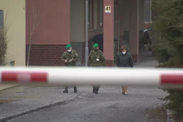 Vojáci pomáhají v boji proti covidu, do kasáren je omezený vstup