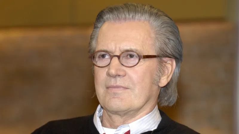 Jürgen Todenhöfer - muž, který dostal souhlas s poznáním reálií IS