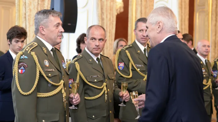 Aleše Opatu jmenoval prezident Miloš Zeman 28. října 2017 do hodnosti generálporučíka