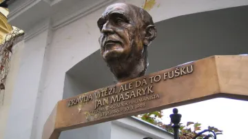 Pomník Janu Masarykovi