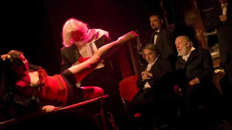 Rozvzpomínání - Režie: Ivo Krobot. Divadla Husa na provázku.