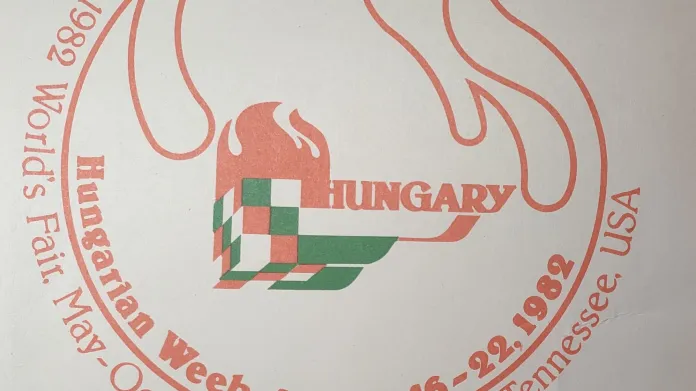 Logo maďarského pavilonu v sobě mělo samozřejmě Rubikovu kostku