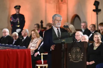 Neměli bychom se cítit jako malý stát, řekl Pavel. Vyznamenal Pitharta, Kubišovou nebo Rychetského