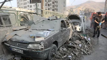 Automobily zničené explozí