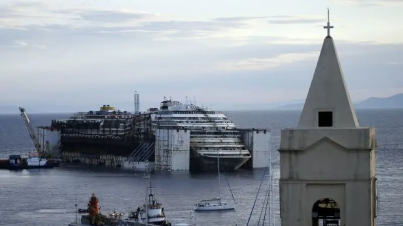 Bez komentáře: Costu vyprovodily od Giglia sirény