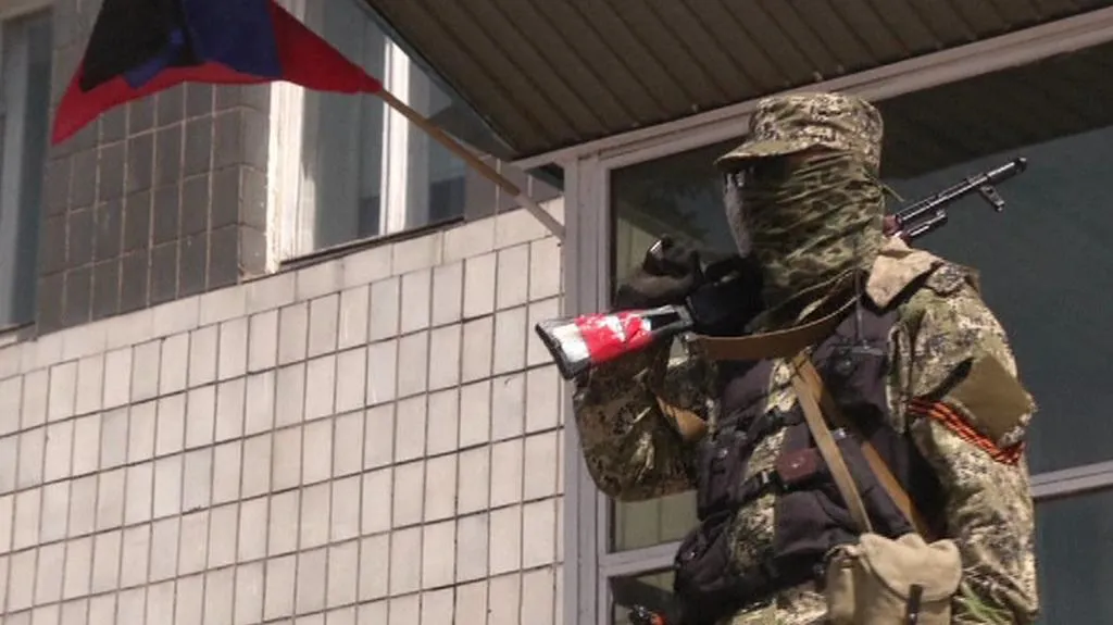 Proruští ozbrojenci na východě Ukrajiny