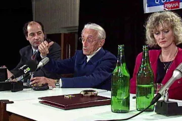30 let zpět: Oceánolog Jacques Cousteau na návštěvě v Československu