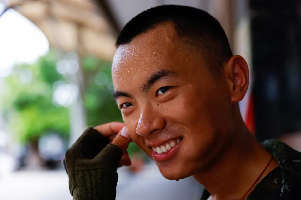 Tsai si dává pauzu během své cesty po Tchaj-wanu