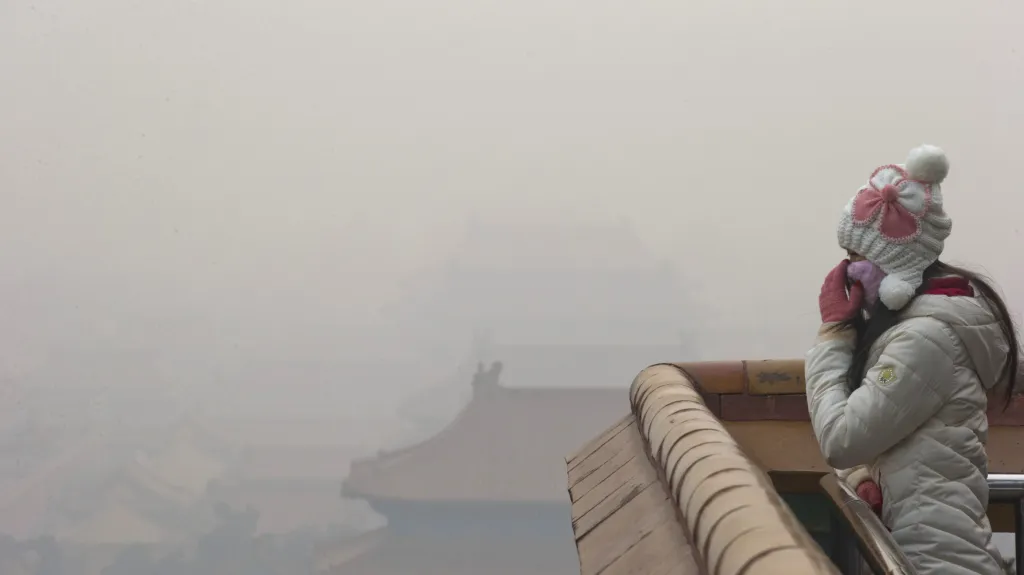 Peking v zajetí smogu