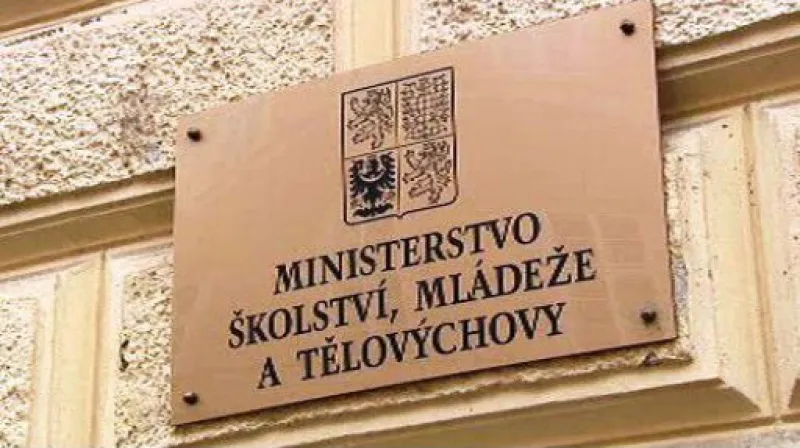 Události, komentáře o úpadku českého školství