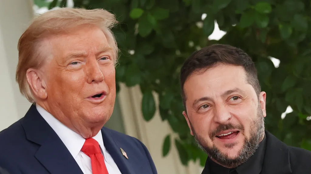 Donald Trump vítá Volodymyra Zelenského v Bílém domě