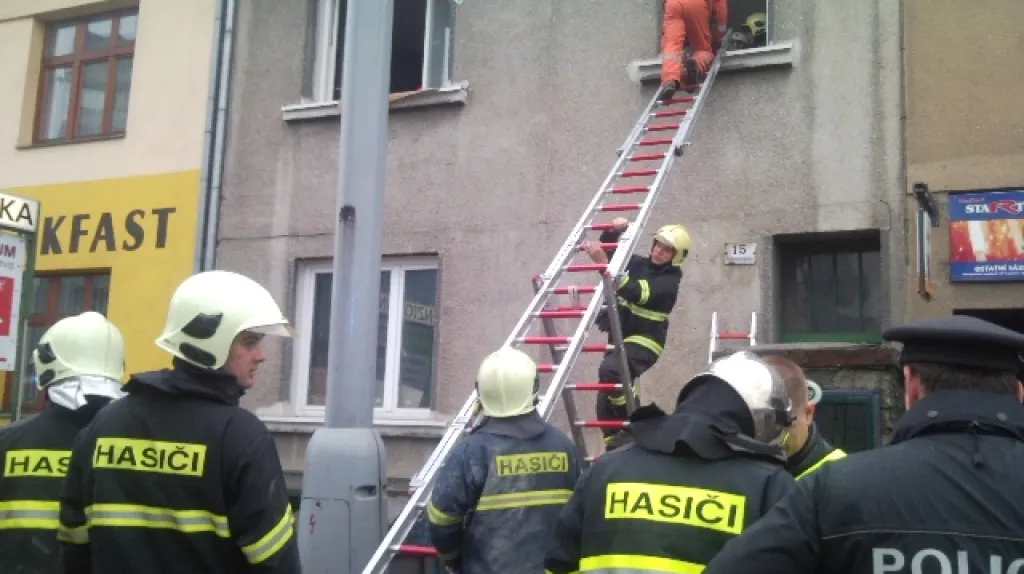 Vyprošťování zavaleného dělníka