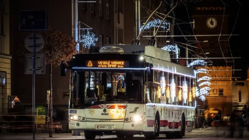 Pardubický vánoční trolejbus