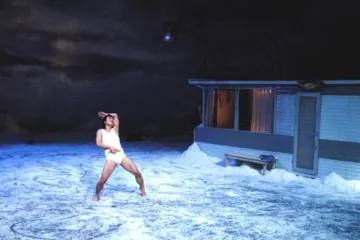 32 rue Vandenbranden, dobrá adresa osamělosti