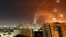 Obranný systém Iron Dome je v Izraeli nutností. Chrání občany před nepřátelskými raketami