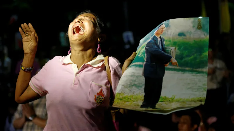 Thajci truchlí pro svého krále