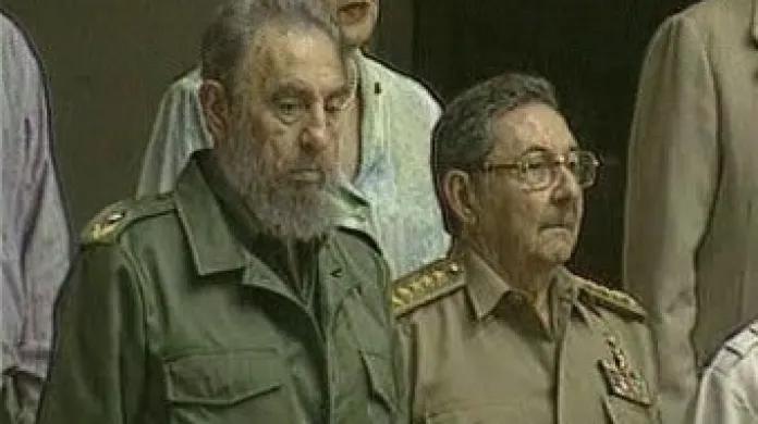 Bratři Fidel a Raúl Castrovi