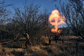Rusové oznámili klid zbraní, jejich děla však ostřelují Ukrajince dál