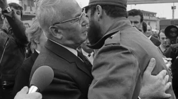 Pražské loučení: hned po československé štaci měl Castro namířeno do Moskvy