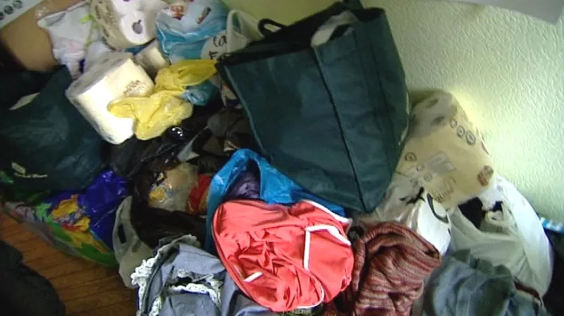 Ukrajinci shromažďují nejpotřebnější materiál pro uprchlíky z východu země