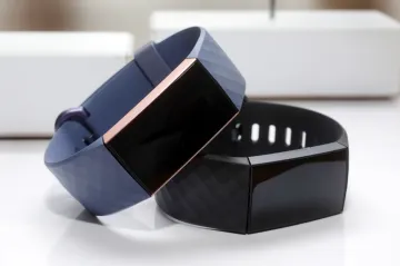 Komise schválila plán Googlu koupit výrobce chytrých hodinek Fitbit