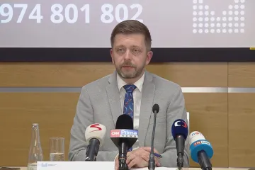 Dočasné přístřeší pro uprchlíky vzniká v Troji. Podle Rakušana se zapojí i neziskové organizace