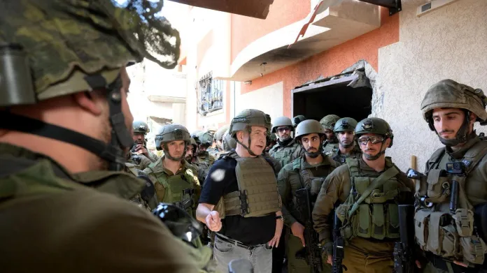 Benjamin Netanjahu hovoří k ozbrojeným složkám v Pásmu Gazy