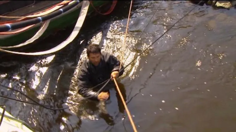 Události o ztroskotané lodi