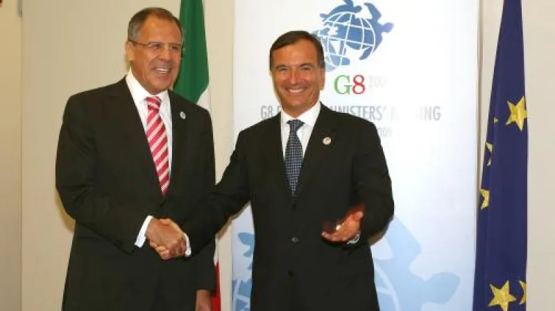 Sergej Lavrov a Franco Frattini