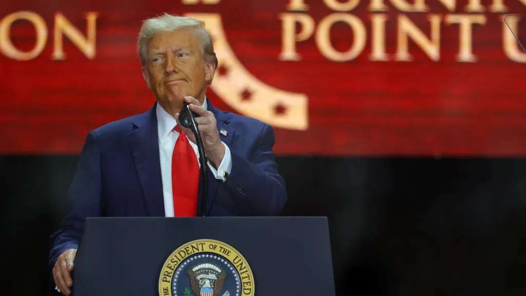 Události: Poslední rozloučení s Kirkem