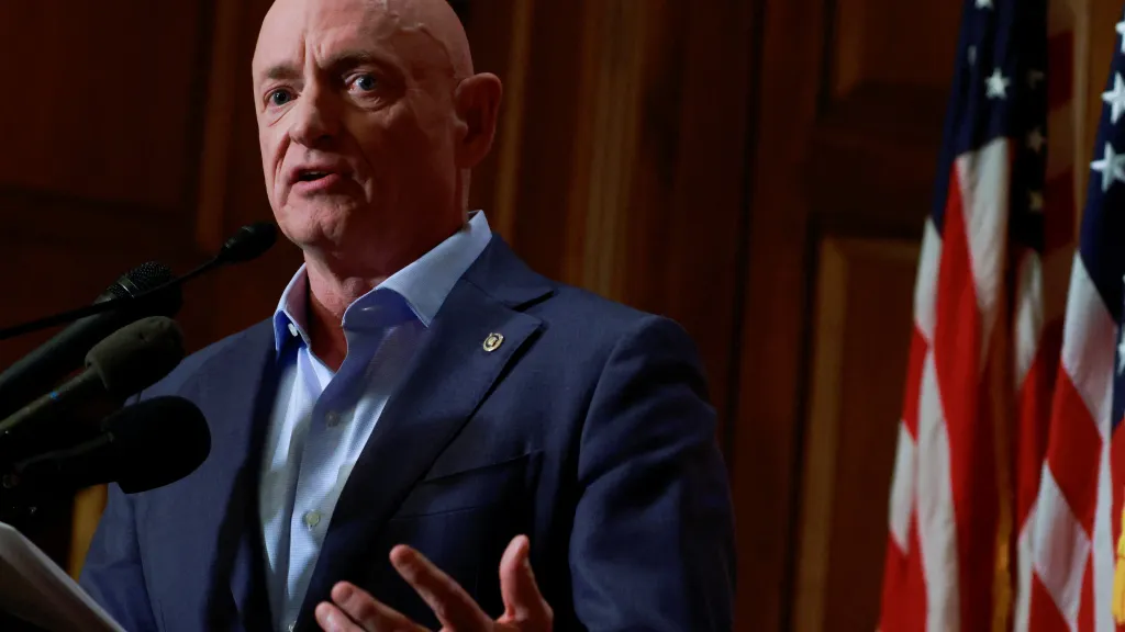 Senátor Mark Kelly na snímku z 1. prosince 2025