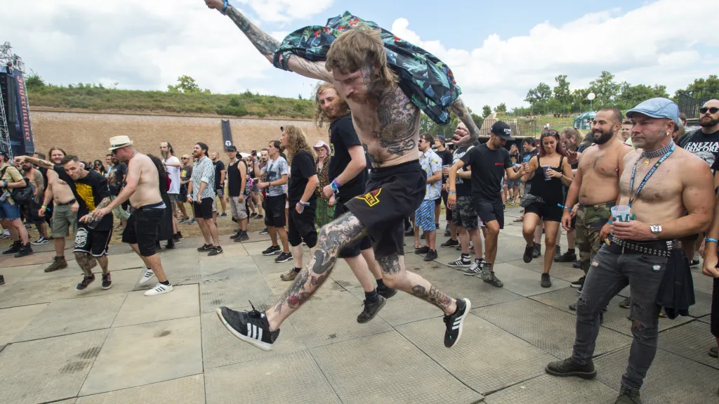 Metalový festival Brutal Assault v pevnosti Josefov
