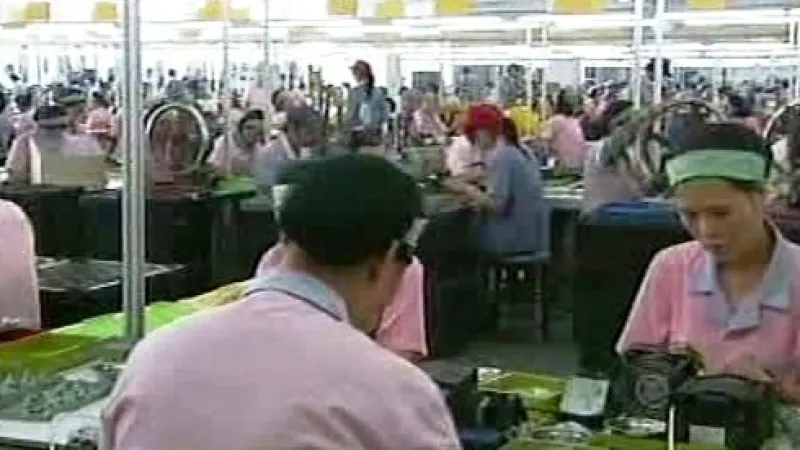 Výroba hraček v čínské továrně