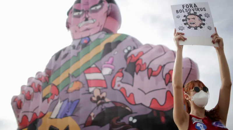 Demonstrace proti prezidentovi Bolsonarovi
