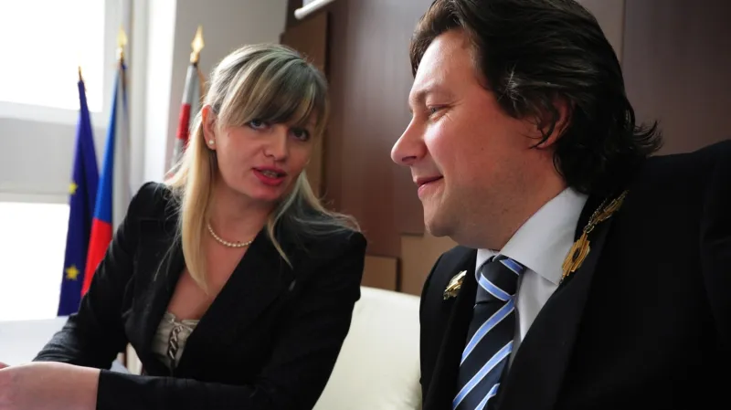 Ústecký primátor se svou tehdejší náměstkyní po ustavení nového vedení města v roce 2010