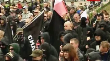 Demonstrace na náměstí Jiřího z Poděbrad
