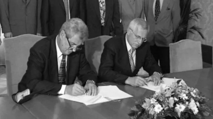 Podpis opoziční smlouvy