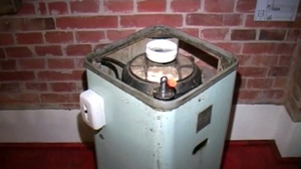 Pračka upravená na pálenici