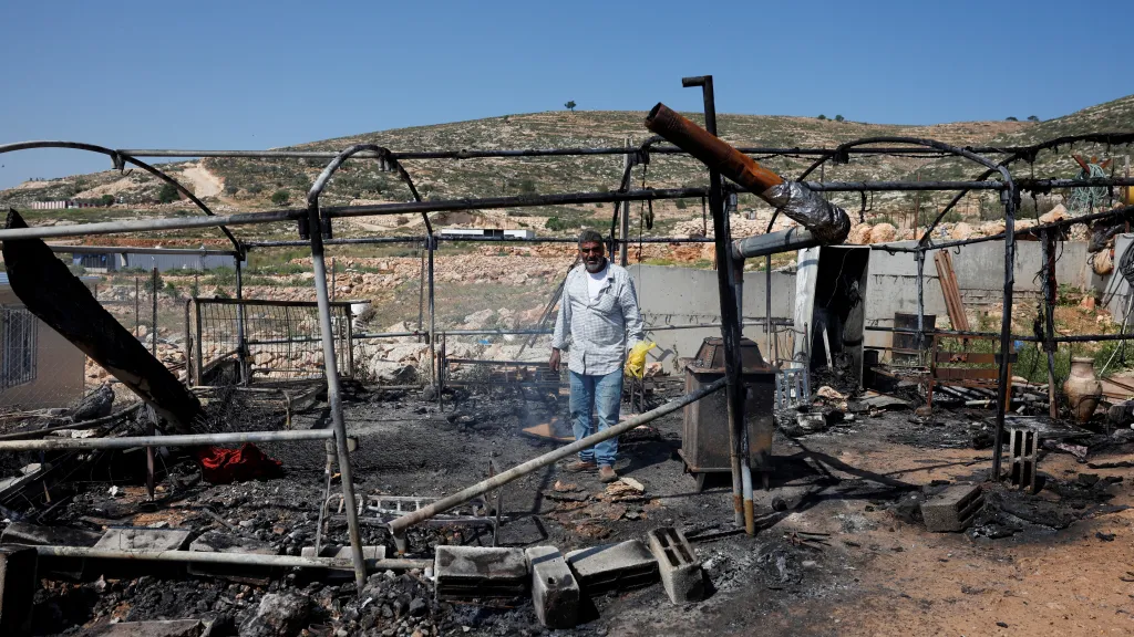 Dům v obci Al-Mughayyir na Západním břehu zničený při útoku židovských osadníků