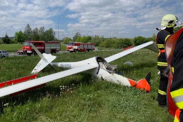 U Havlíčkova Brodu spadl kluzák, pilot nepřežil