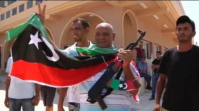 Povstalci žádají NATO nadále o podporu