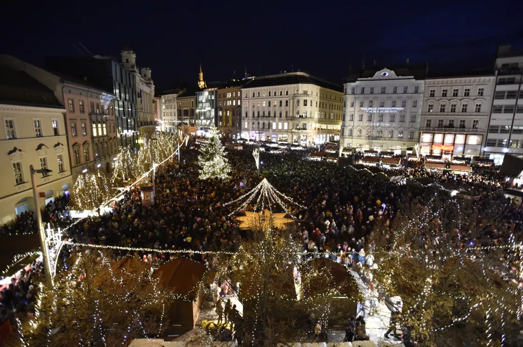 Adventní čas v Brně na náměstí Svobody
