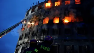 Požár továrny v Bangladéši