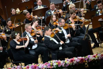 Smyčce za miliony jsou drahé, filharmonie si je půjčuje