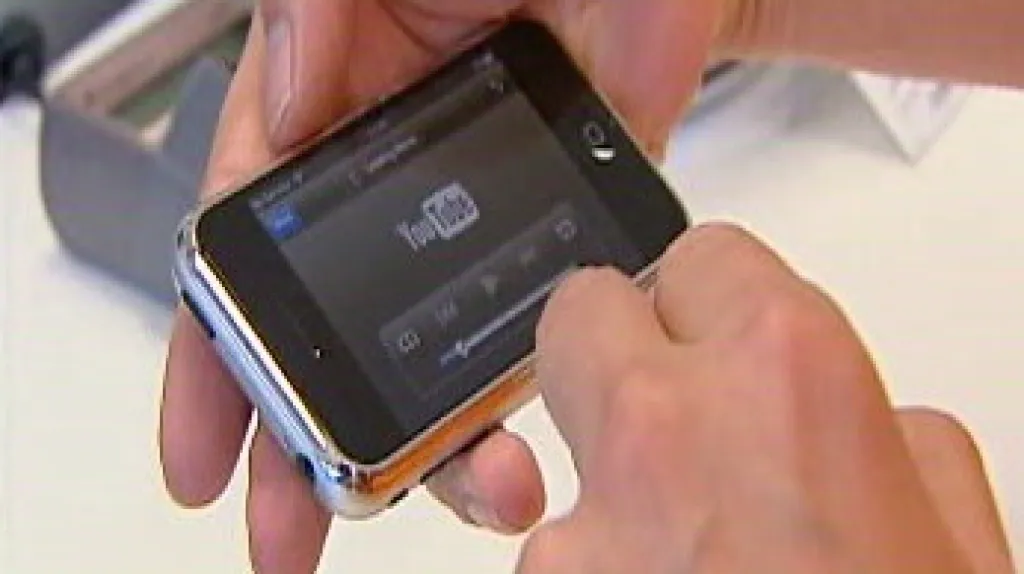 Mobilní telefon