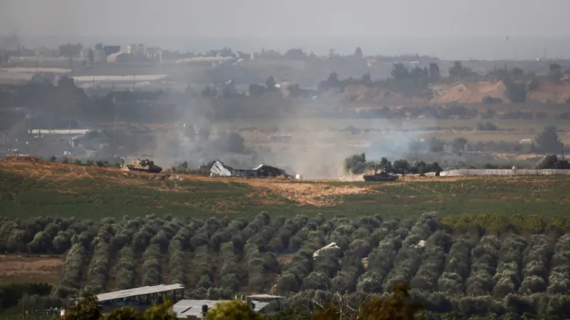 Izraelské tanky se pohybují v Pásmu Gazy