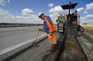 Opravy D1 na mušce ekologů, prodlouží to omezení provozu?