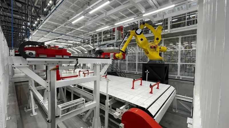 Výrobní linky zatím běží jen ve zkušebním provozu