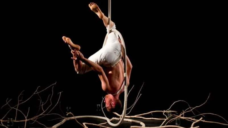 Letní Letná už rozbíjí stany