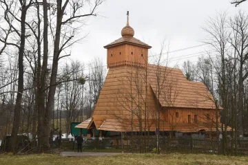 Stavba repliky vyhořelého kostela v Gutech se chýlí ke konci. Zbývá doladit interiér